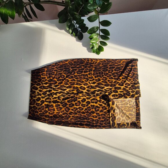 Norma Kamali Leopard skirt & turtleneck set - Picture 2 of 6